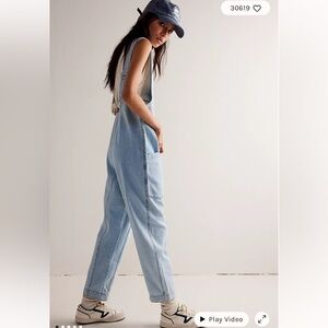 We the Free High Roller Denim Jumpsuit Light Wash Size Small